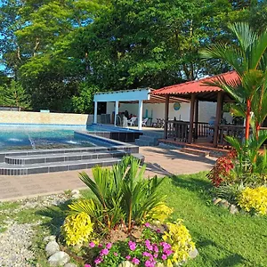Hospedaje Familar Campestre 