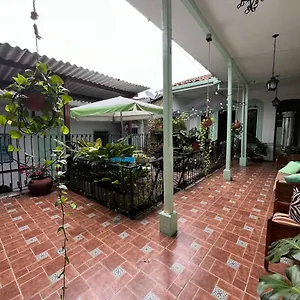 Sandalio Hostal